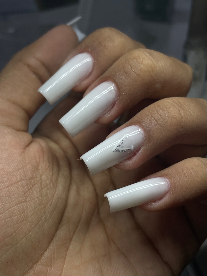 Trabalho de Nail Designer por Raquel Montenegro em Guarapiranga, São Paulo — foto 3 de 7