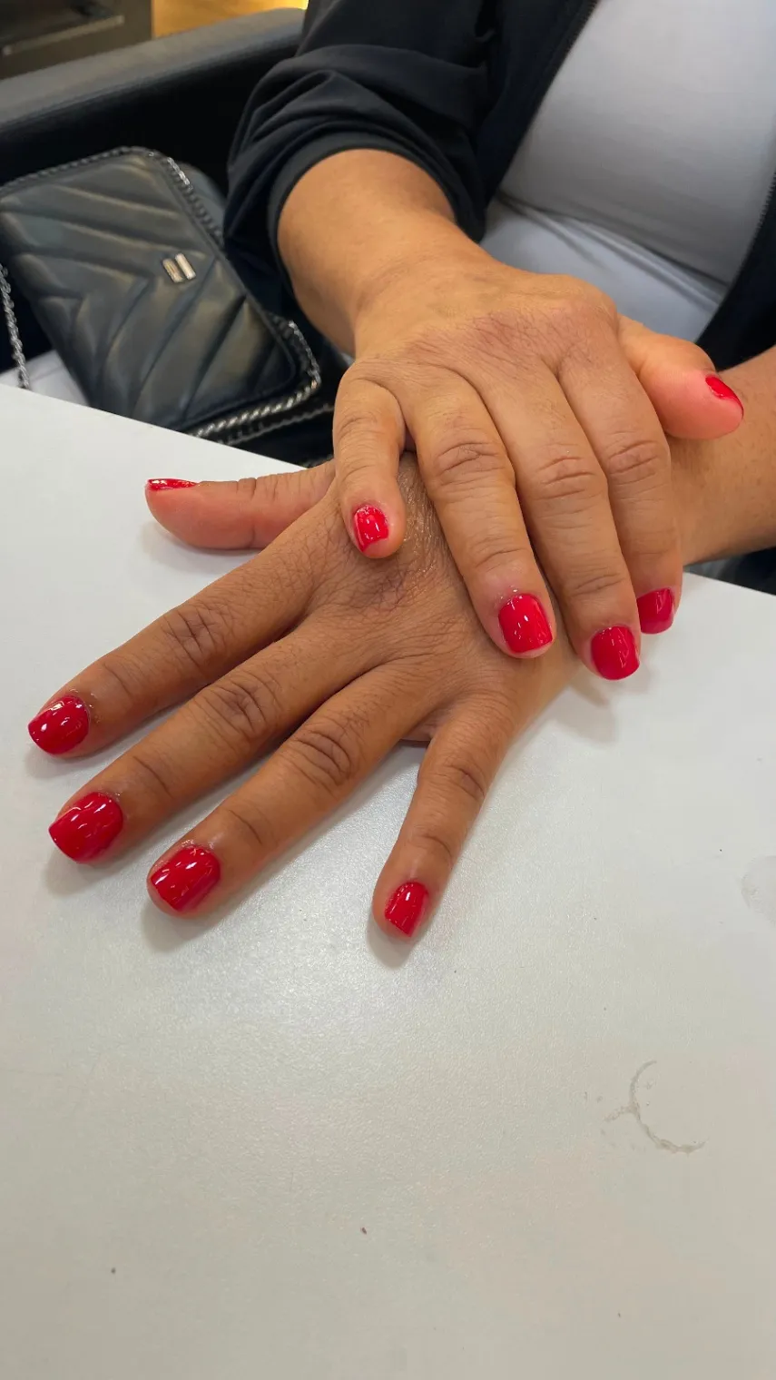 Trabalho de Manicure/Pedicure por valéria henrique dos santos em Condomínio Centro Comercial Alphaville, Barueri — foto 1 de 5