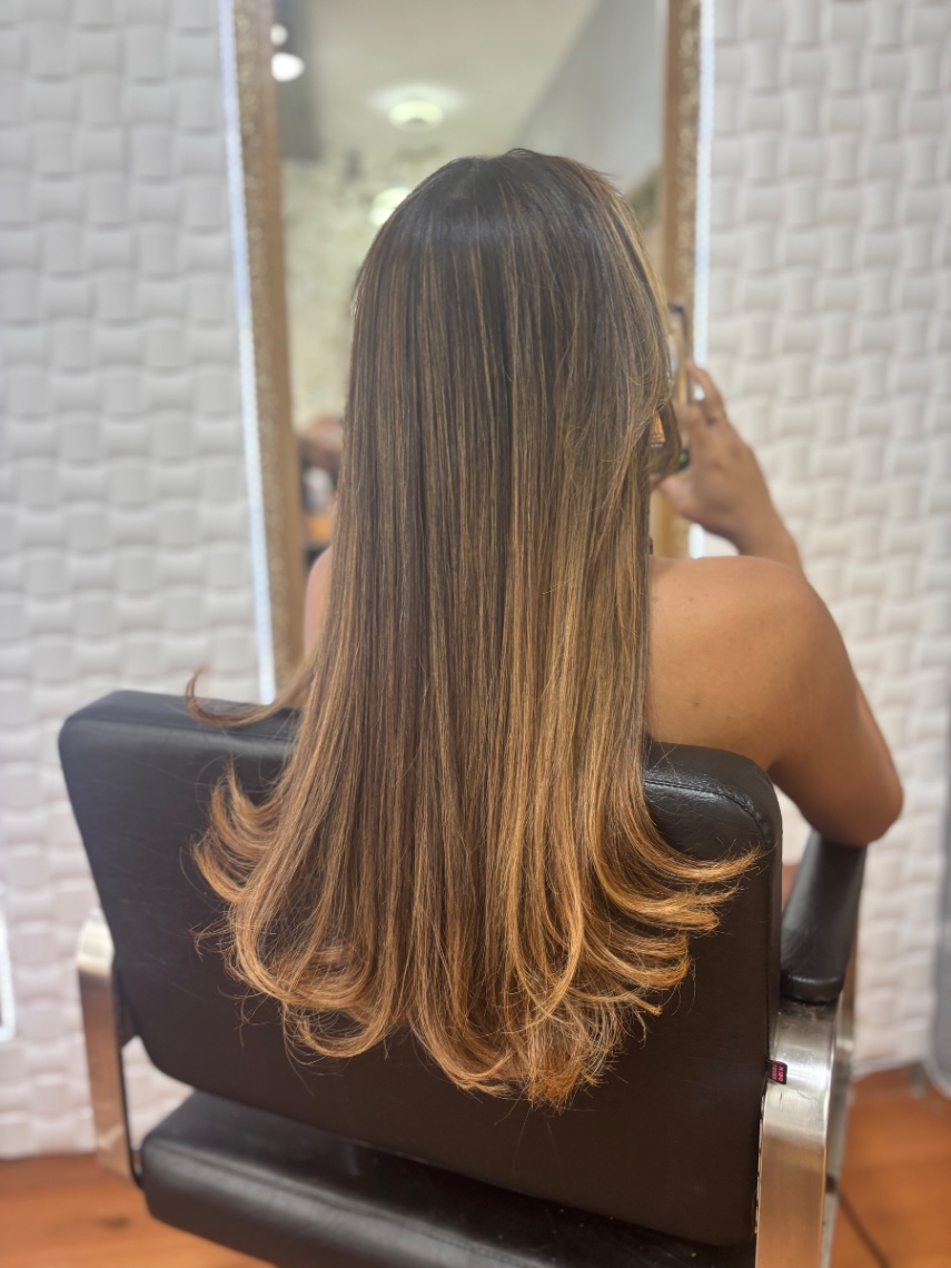 Trabalho de Auxiliar de cabeleireiro por Laura dos anjos correa em São Paulo — foto 4 de 4