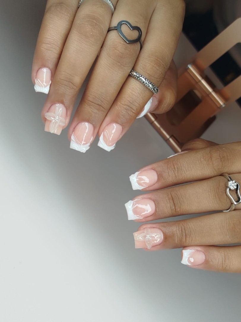 Trabalho de Manicure/Pedicure por Gabrielly Beatriz em Jardim Rio Douro, São Paulo — foto 1 de 5