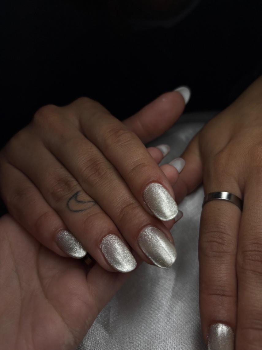 Trabalho de Nail designer - Blindagem + esmaltação em gel por Grazielle Correia em Montanhão, São Bernardo do Campo — foto 1 de 9