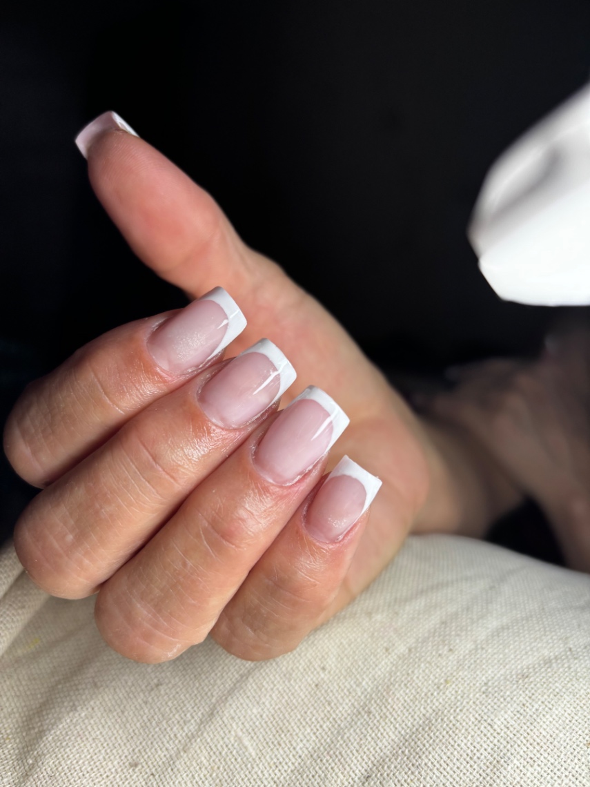 Trabalho de Nail designer - Blindagem + esmaltação em gel por Grazielle Correia em Montanhão, São Bernardo do Campo — foto 2 de 9
