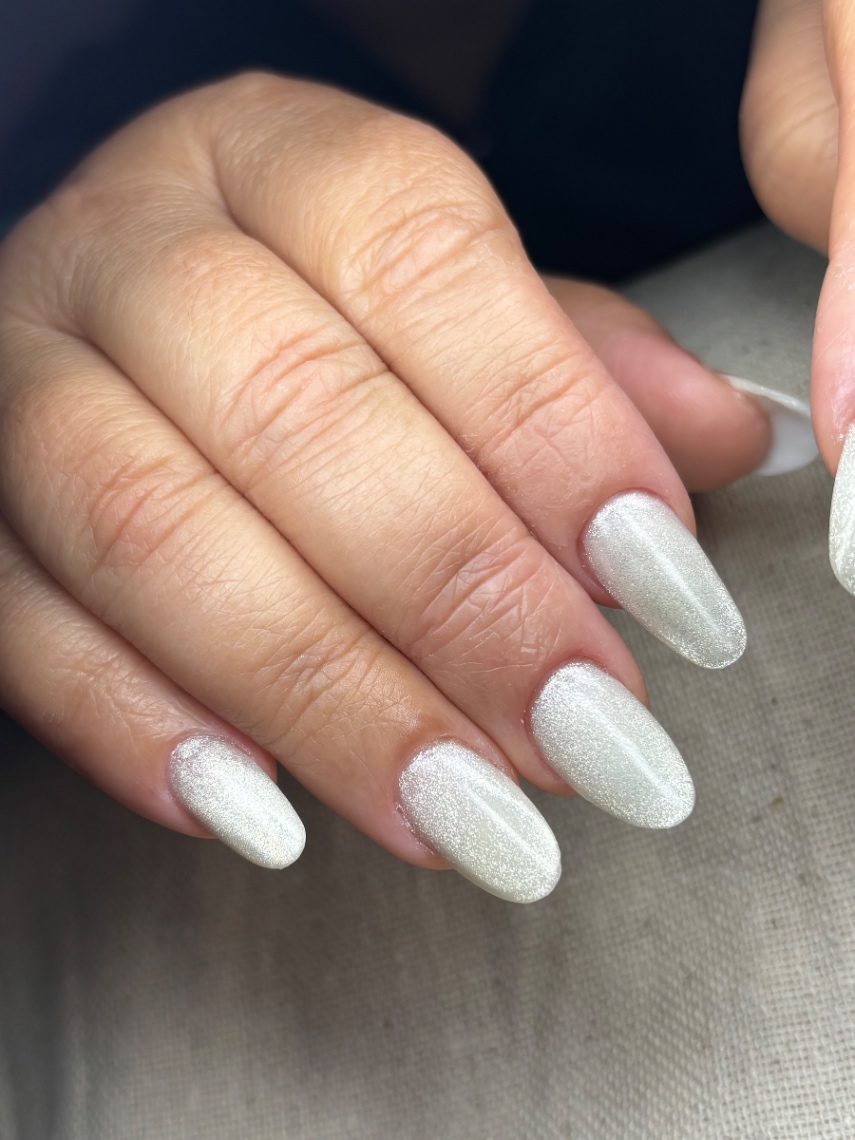Trabalho de Nail designer - Blindagem + esmaltação em gel por Grazielle Correia em Montanhão, São Bernardo do Campo — foto 3 de 9