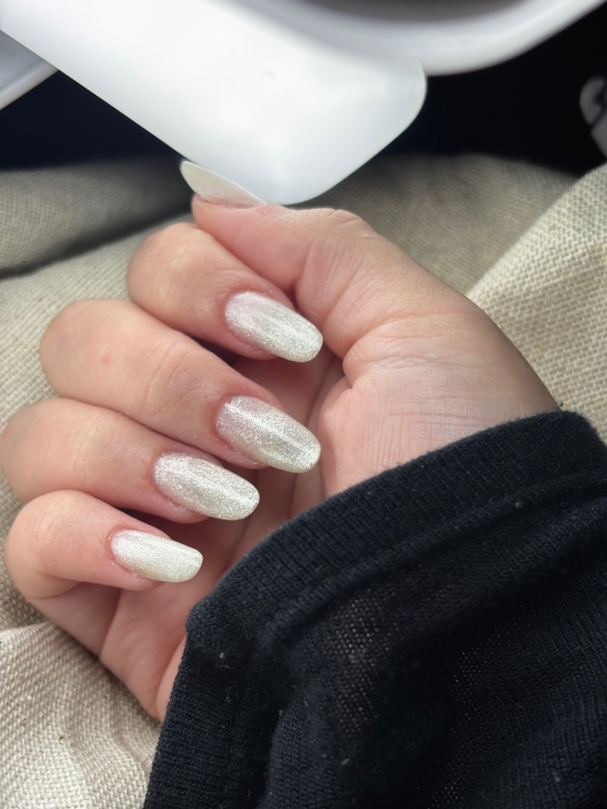 Trabalho de Nail designer - Blindagem + esmaltação em gel por Grazielle Correia em Montanhão, São Bernardo do Campo — foto 4 de 9