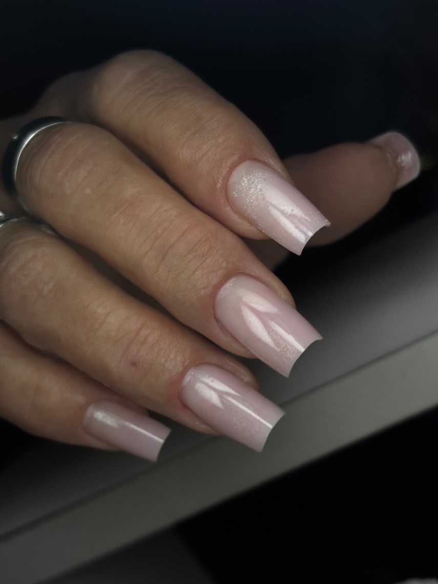 Trabalho de Nail designer - Blindagem + esmaltação em gel por Grazielle Correia em Montanhão, São Bernardo do Campo — foto 6 de 9
