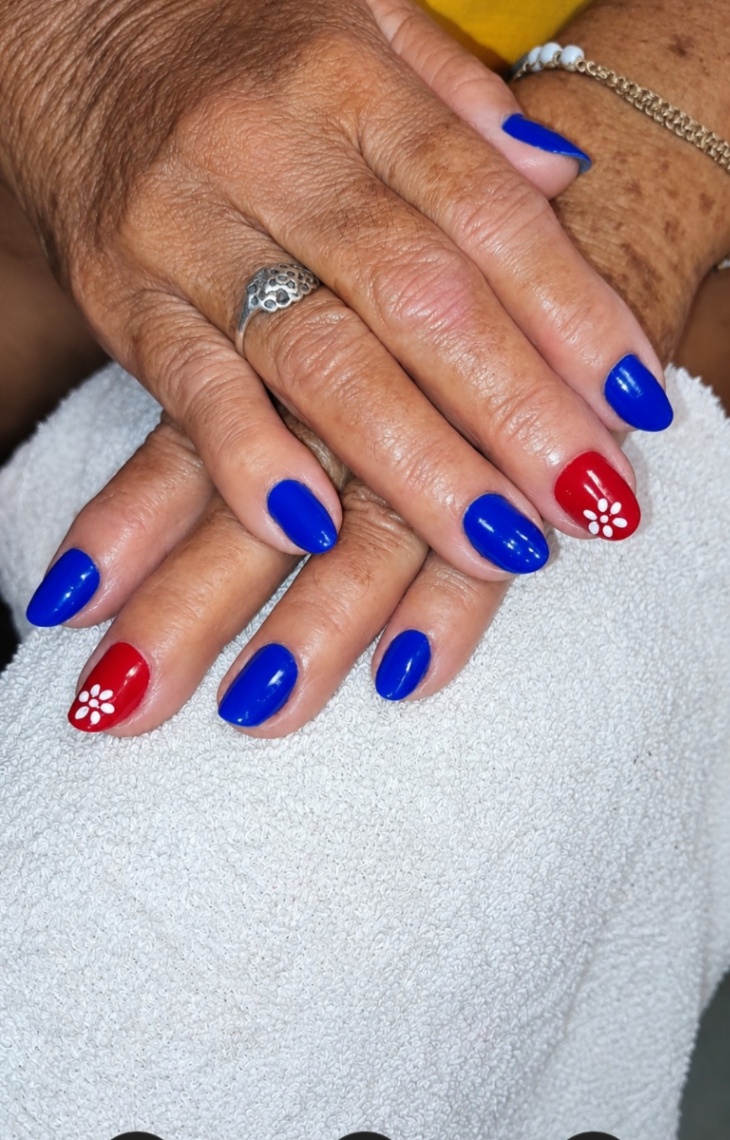 Trabalho de Manicure/Pedicure por Mara Janea em Anhanguera, Praia Grande — foto 2 de 3