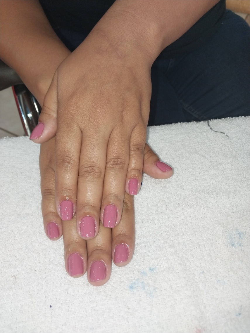 Trabalho de Manicure/Pedicure por Maria Carolina Ramos em Jardim Cotia, Cotia — foto 2 de 3
