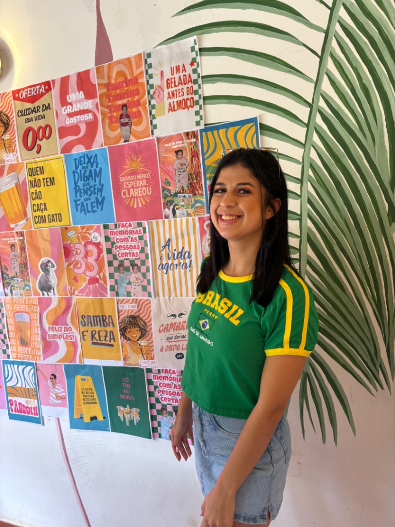 Livia gomes de farias 