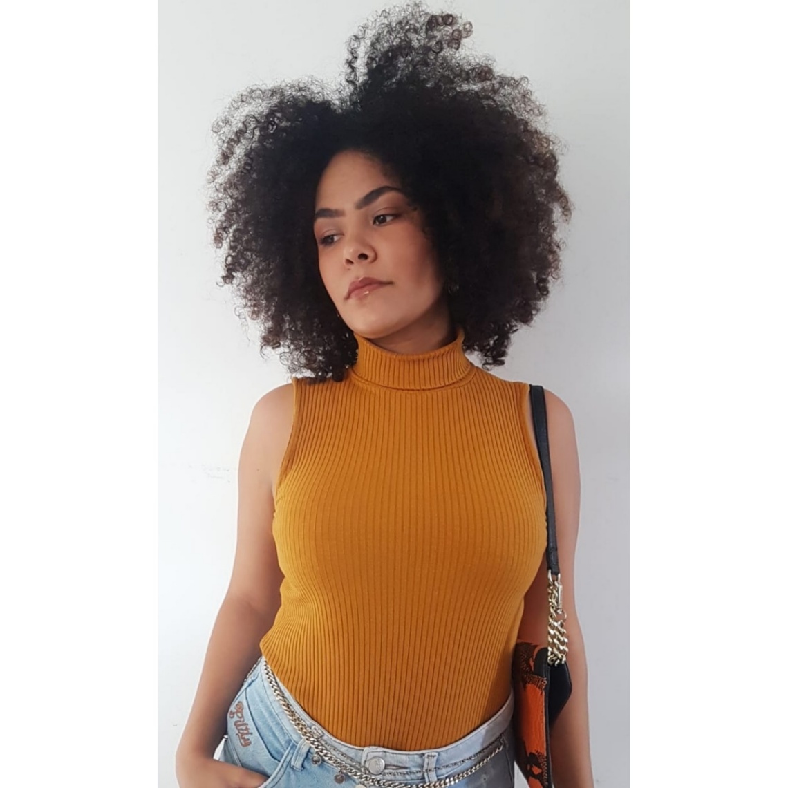 Thamiris Alves 