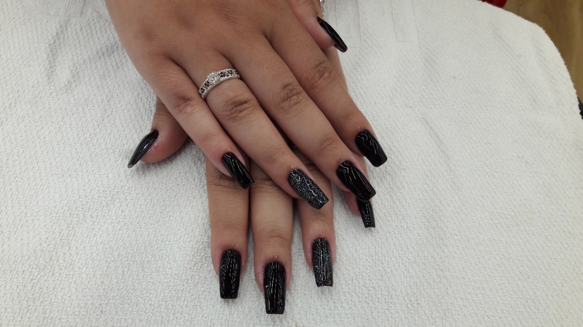 Trabalho de Manicure/Pedicure por Raiana Oliveira Ramos em Jardim Campo dos Ferreiros, São Paulo — foto 3 de 20