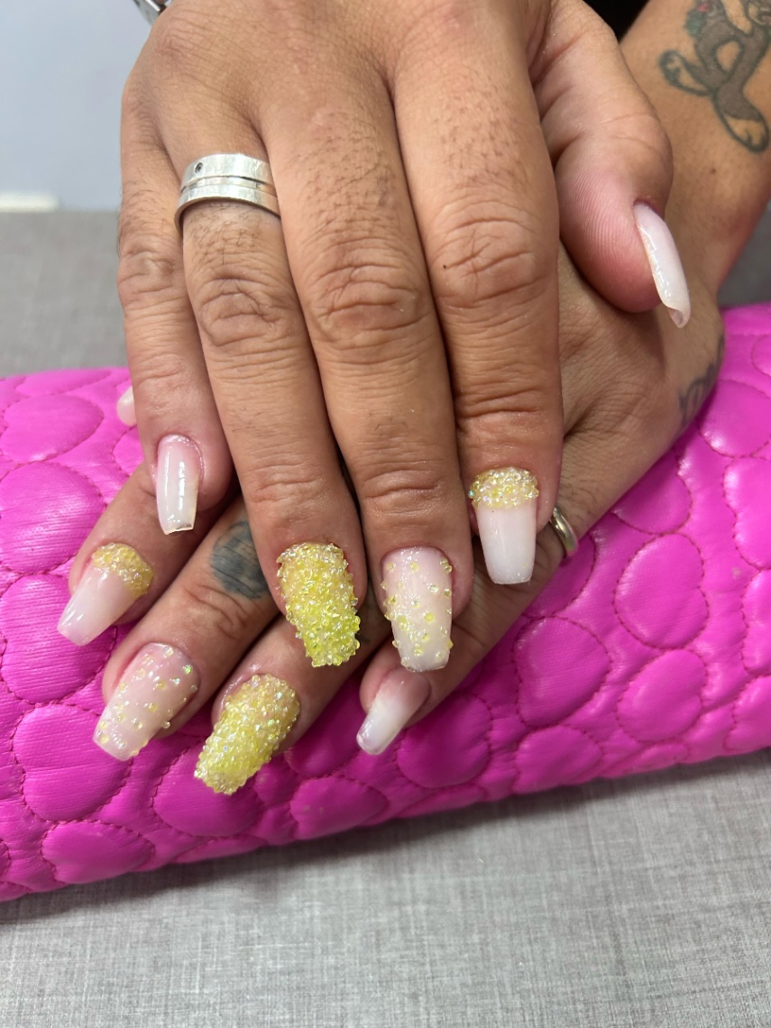 Trabalho de Manicure/Pedicure por Raiana Oliveira Ramos em Jardim Campo dos Ferreiros, São Paulo — foto 12 de 20