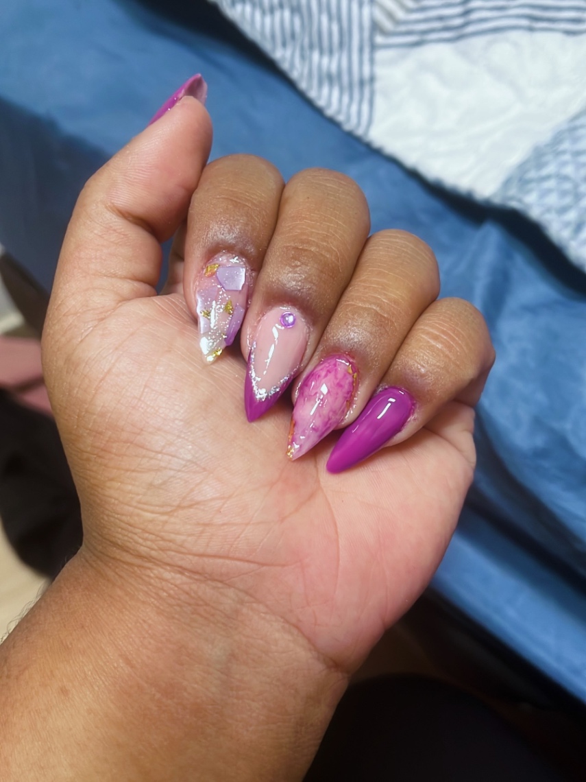 Trabalho de Manicure/Pedicure por Lívia Beatriz em Barreiro, Mairiporã — foto 3 de 19