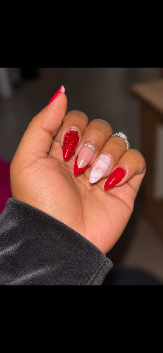 Trabalho de Manicure/Pedicure por Lívia Beatriz em Barreiro, Mairiporã — foto 7 de 19