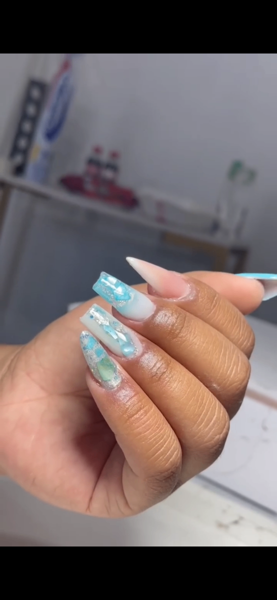 Trabalho de Manicure/Pedicure por Lívia Beatriz em Barreiro, Mairiporã — foto 17 de 19