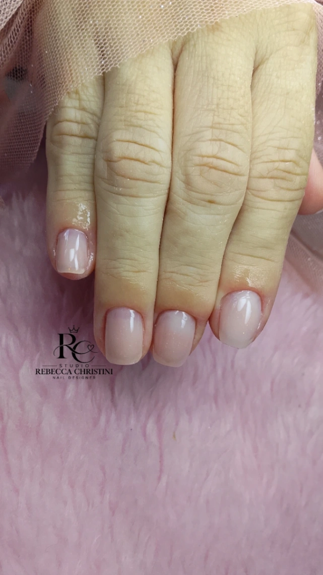 Trabalho de Nail Designer por Rebecca Christini Jesus em Recreio São Jorge, Guarulhos — foto 1 de 12