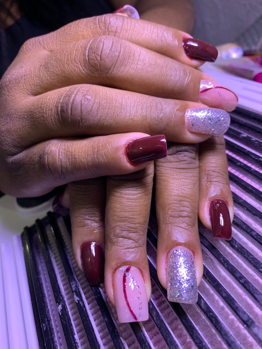 Trabalho de Manicure/Pedicure por Madu Ferraracio em Jardim Nova Poá, Poá — foto 17 de 43