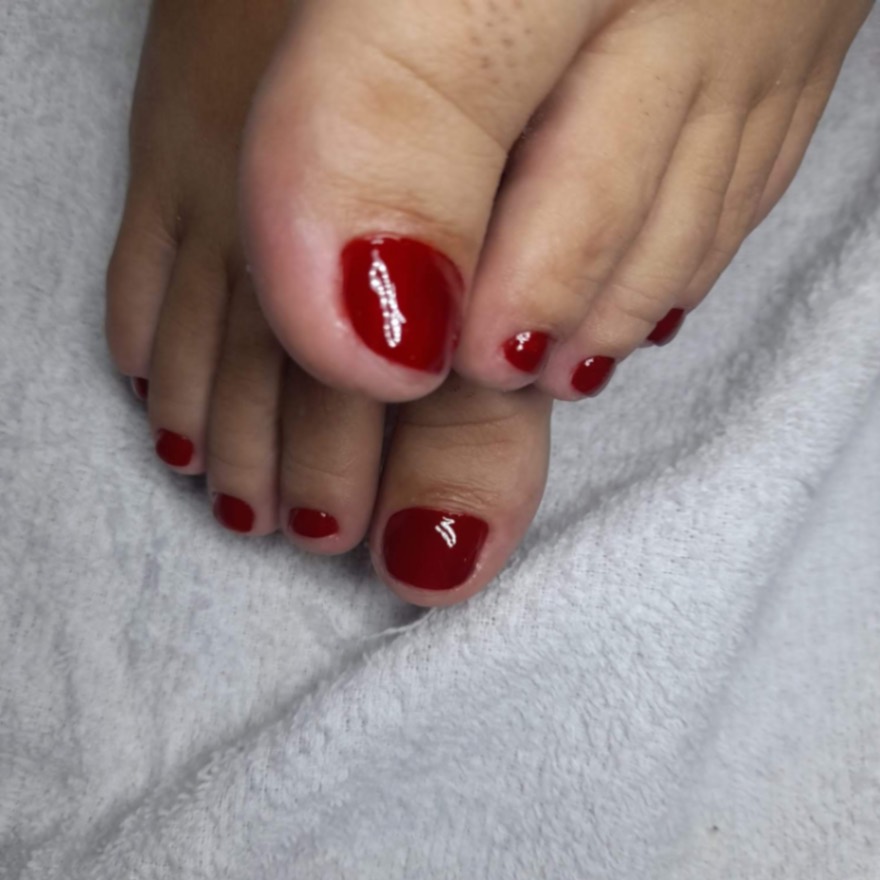 Trabalho de Manicure/Pedicure por Madu Ferraracio em Jardim Nova Poá, Poá — foto 41 de 43