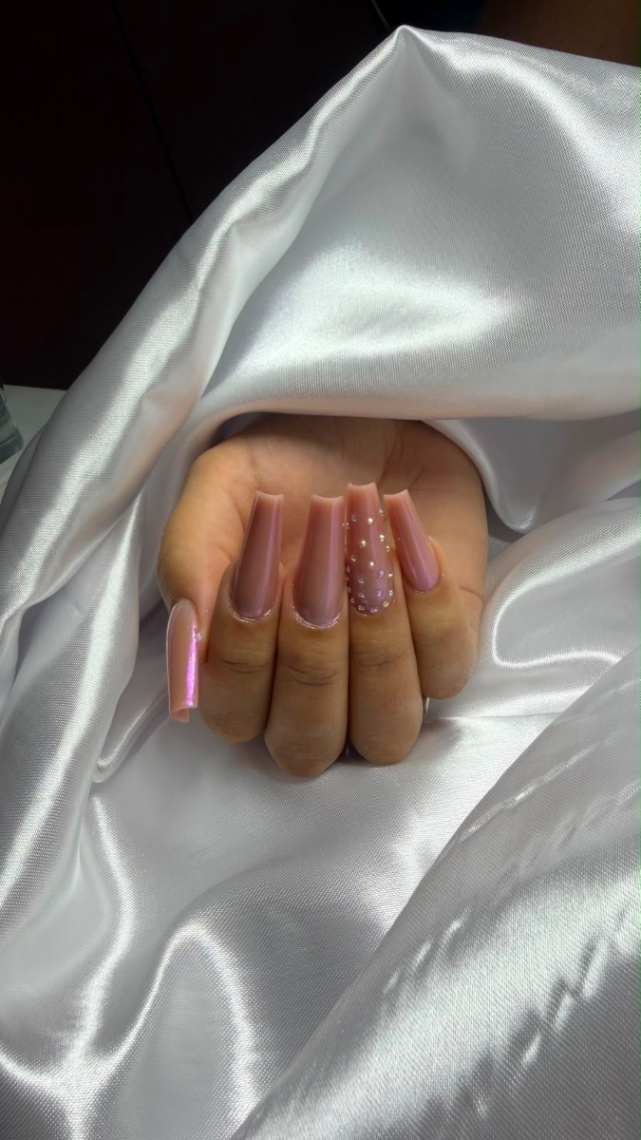 Trabalho de Manicure/Pedicure por Jane costa em Parque Viviane II, Itaquaquecetuba — foto 1 de 4