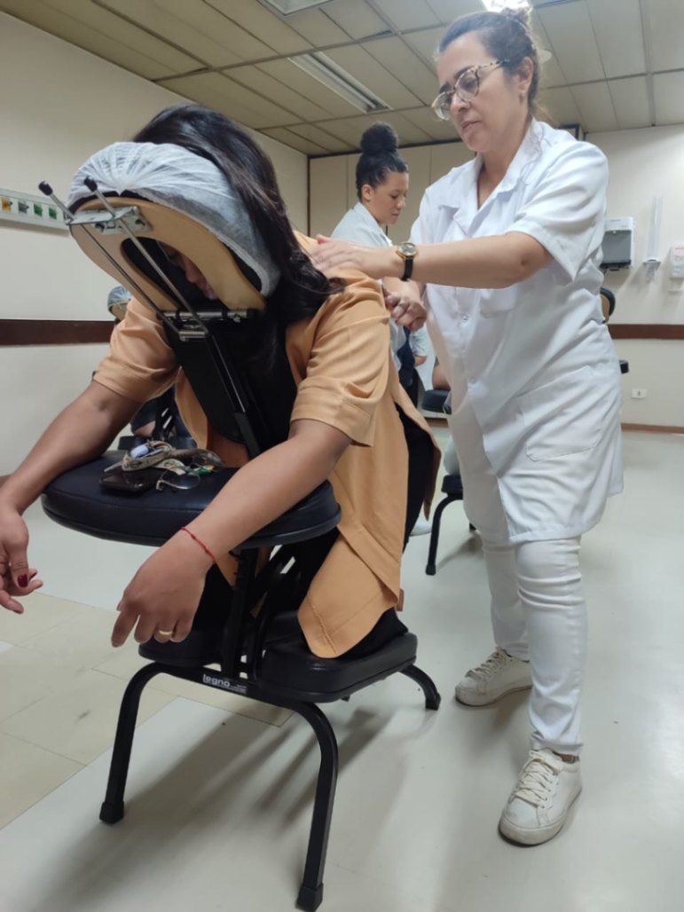 Trabalho de Massoterapeuta por Cliciene Martins C. Vurraro em Vila Cordeiro, São Paulo — foto 5 de 6