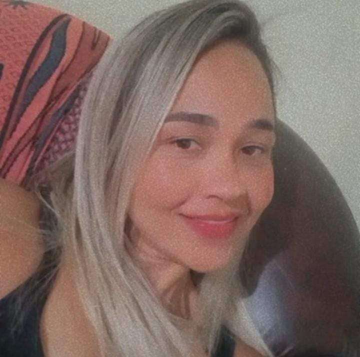Renata lopes .