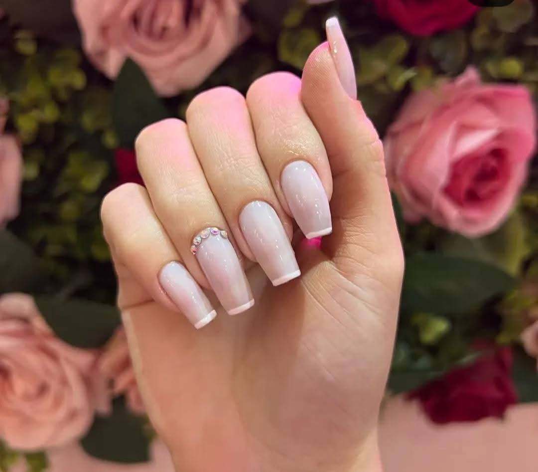 Trabalho de Manicure/Pedicure por Yas Mon em Parque das Nações, Santo André — foto 2 de 4