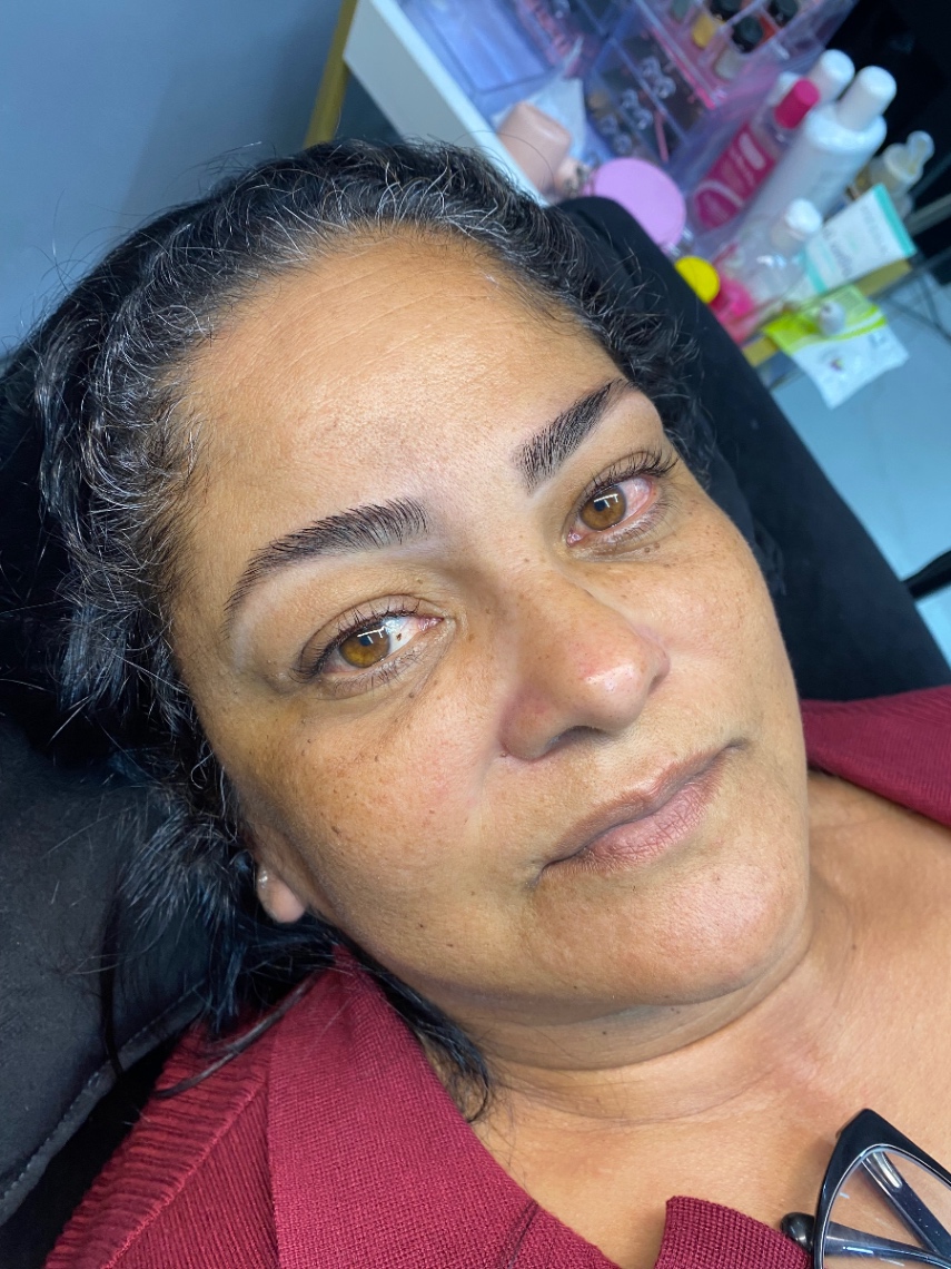 Trabalho de Designer de sobrancelha por Karoline Vitoria em Vila Cláudia, São Paulo — foto 4 de 29