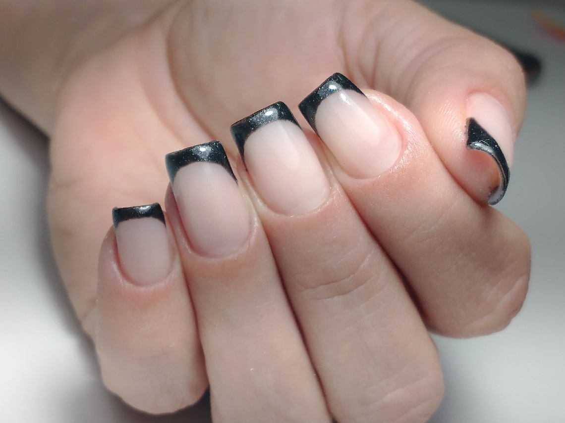 Trabalho de Manicure/Pedicure por Mariana Brito Unhas em Jardim Arantes, São Paulo — foto 3 de 13
