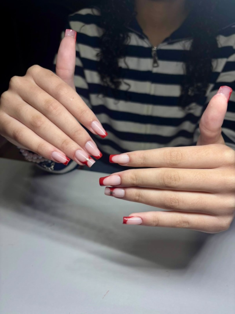 Trabalho de Manicure/Pedicure por Ana Clara Dos Santos Vicente em Jardim Três Irmãos, Taboão da Serra — foto 5 de 37