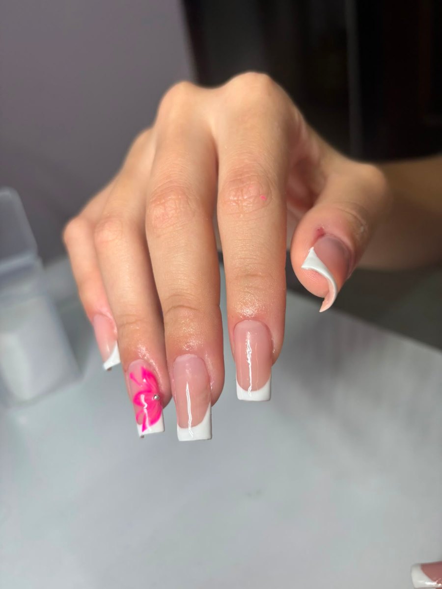 Trabalho de Manicure/Pedicure por Ana Clara Dos Santos Vicente em Jardim Três Irmãos, Taboão da Serra — foto 37 de 37