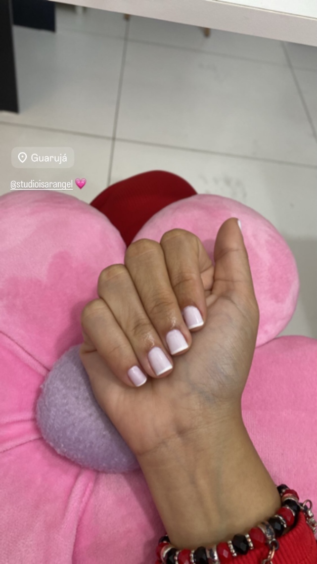 Trabalho de Manicure/Pedicure por Isabela Messias em Morrinhos, Guarujá — foto 12 de 17