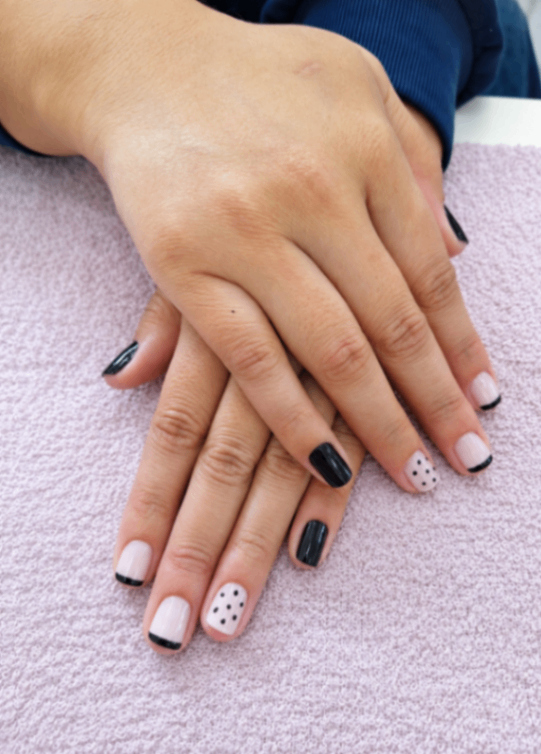 Trabalho de Manicure/Pedicure por Maria Carolina Rosa Rafael em Vila Brasileira, Mogi das Cruzes — foto 1 de 7