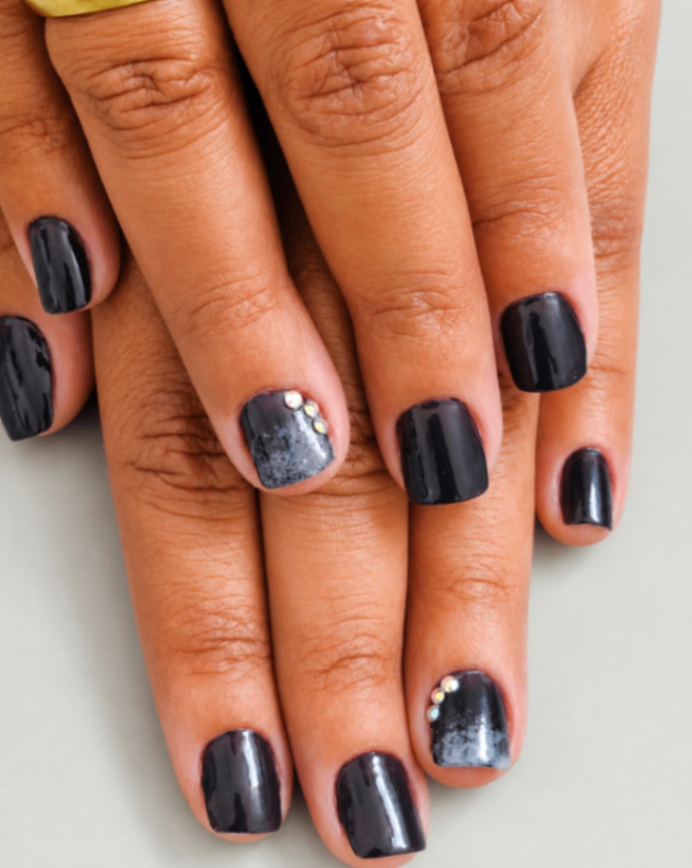 Trabalho de Manicure/Pedicure por Maria Carolina Rosa Rafael em Vila Brasileira, Mogi das Cruzes — foto 2 de 7