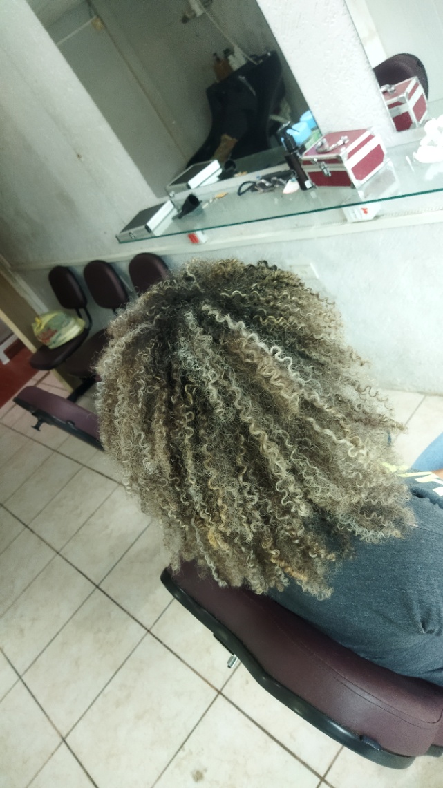 Trabalho de Cabeleireiro(a) por JOSELI ROCHA PEREIRA em Baeta Neves, São Bernardo do Campo — foto 45 de 46