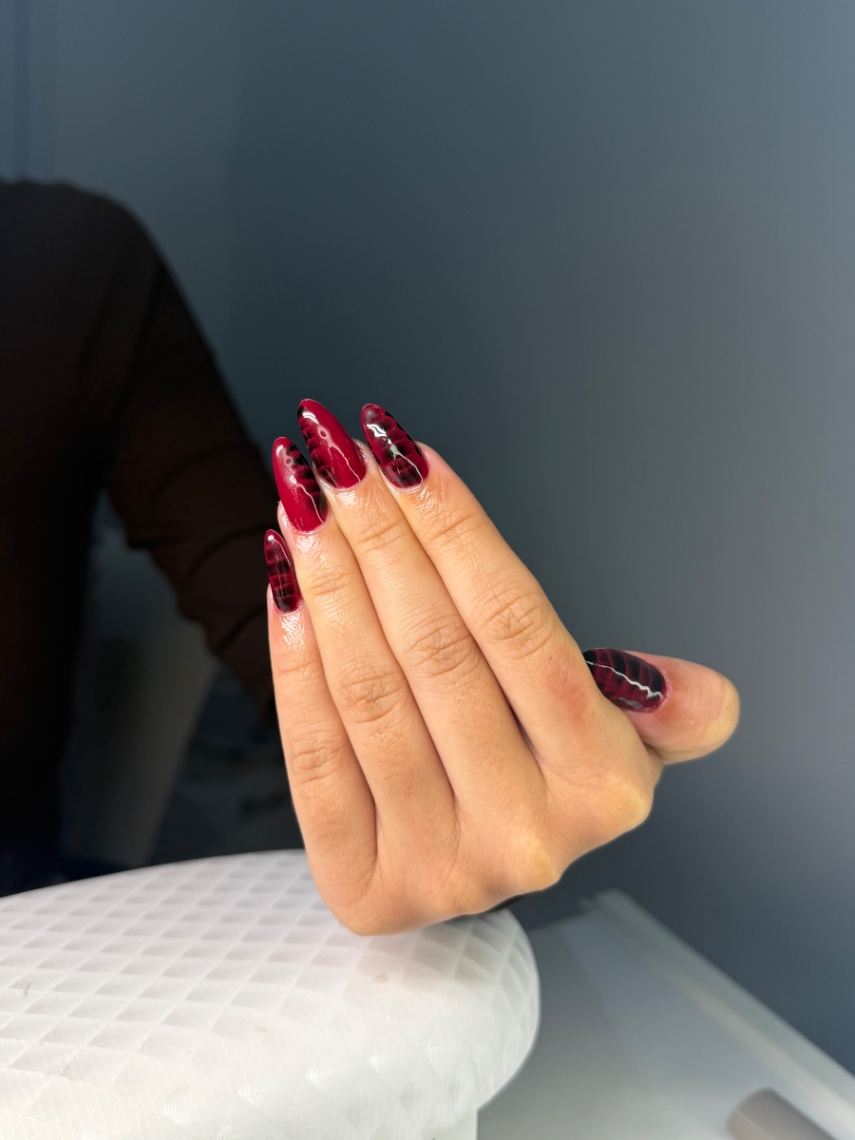 Trabalho de Nail Designer por Thais Arantes em Santa Terezinha, São Bernardo do Campo — foto 1 de 3