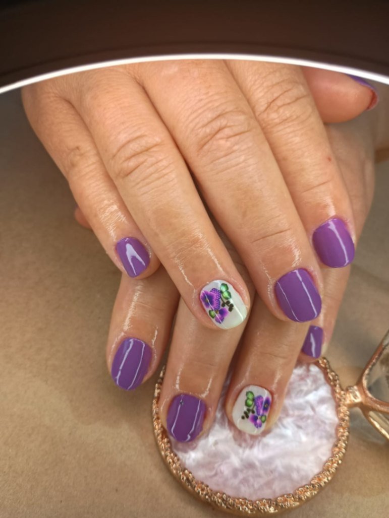 Trabalho de Manicure/Pedicure por Caroline Oliveira em CIDADE ANTONIO ESTE, São Paulo — foto 1 de 10