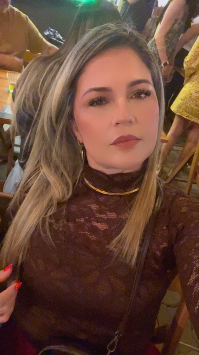 Gleiseane dos santos palhao