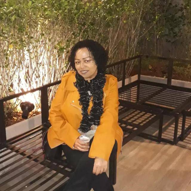 Andrea Thereza Moreira 