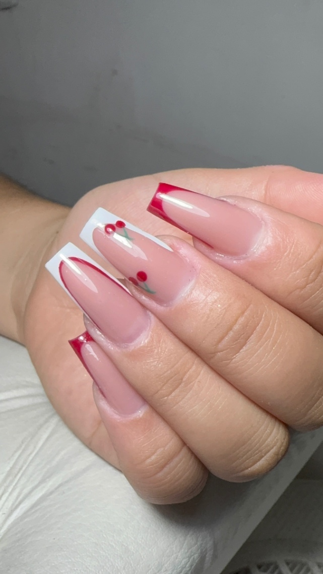 Trabalho de Manicure/Pedicure por Gabrielly Da silva caetano em Conjunto Habitacional Presidente Castelo Branco, Carapicuíba — foto 16 de 17